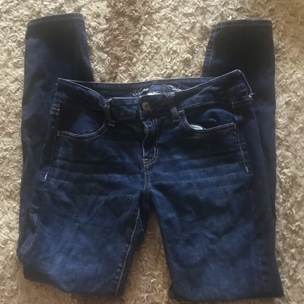 28’ Dark Wash American Eagle Mid Rise Skinny Jeans